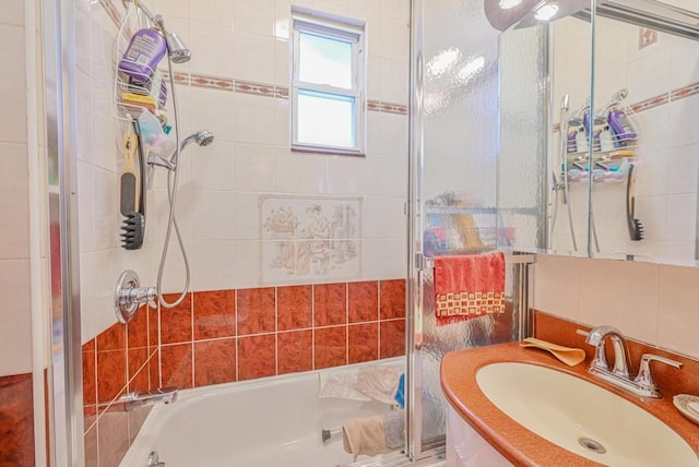522 Bay Ridge Ave, Brooklyn, NY 11220 - full bath with bath / shower combo with glass door and vanity