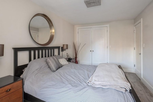 bedroom featuring a closet