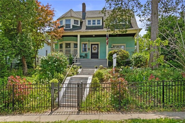 view of front of home with covered porch