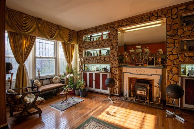 living area featuring hardwood / wood-style floors