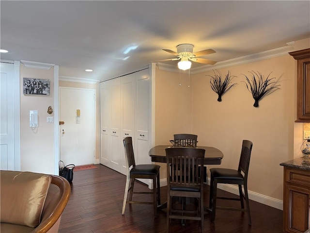 dining space with ornamental molding, a ceiling fan, baseboards, recessed lighting, and dark wood-style floors