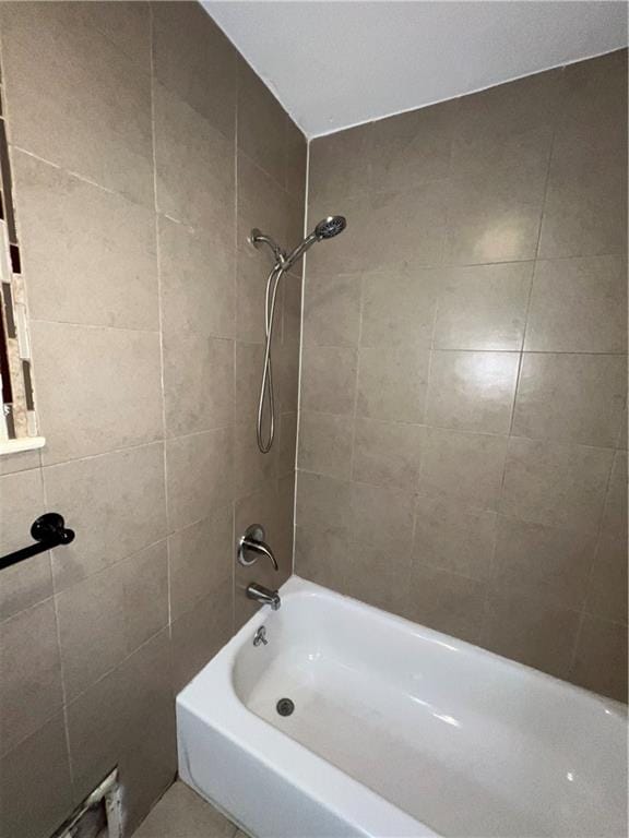 1044 E 96th St, Brooklyn, NY 11236 - bathroom with washtub / shower combination
