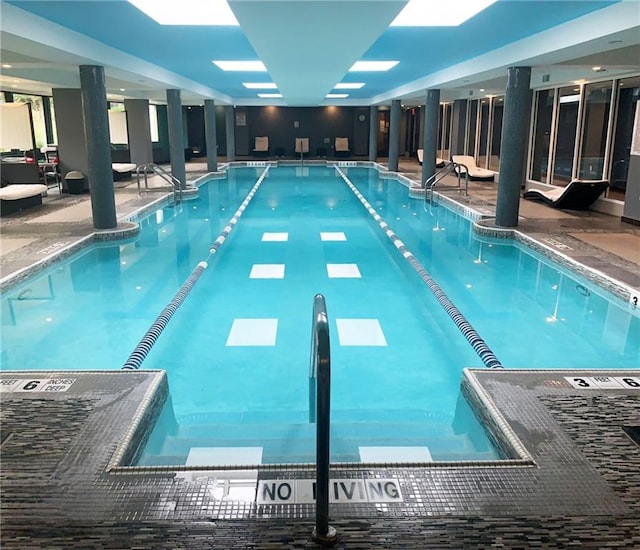 40 Oceana Dr W Unit 5G, Brooklyn, NY 11235 - view of indoor pool
