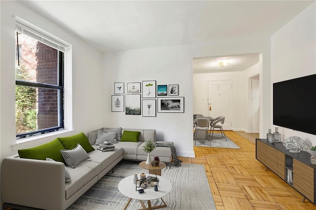 35 Oliver St Unit 1D, Brooklyn, NY 11209 - living room featuring baseboards