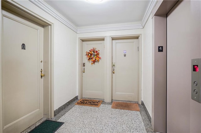 property entrance with elevator