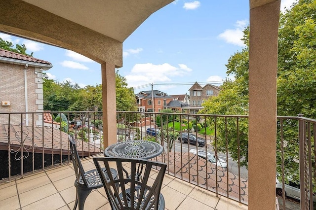 balcony featuring a residential view