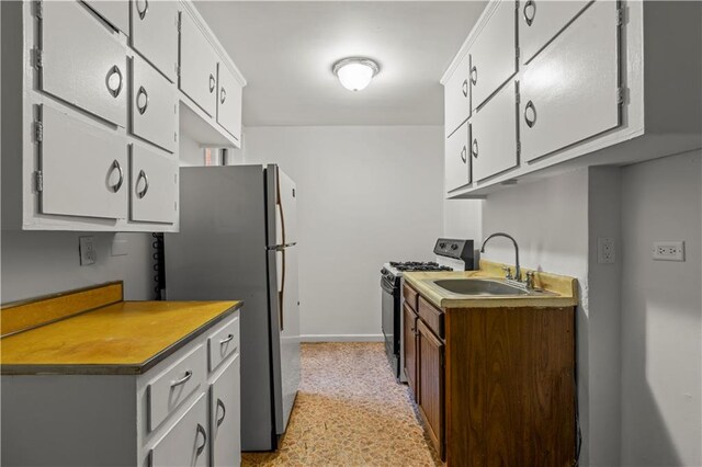 empty room featuring cooling unit, radiator heating unit, and dark hardwood / wood-style flooring