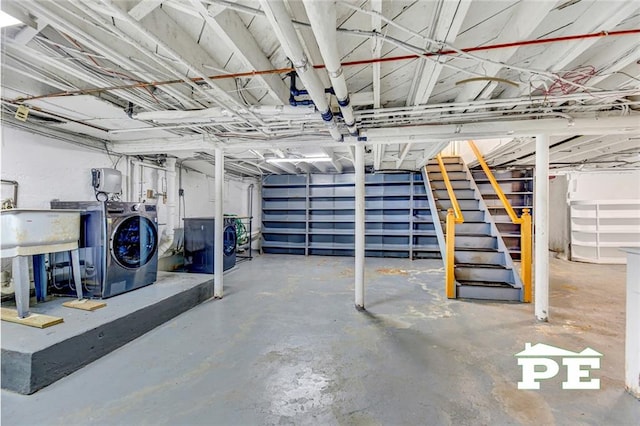 basement featuring washer / clothes dryer