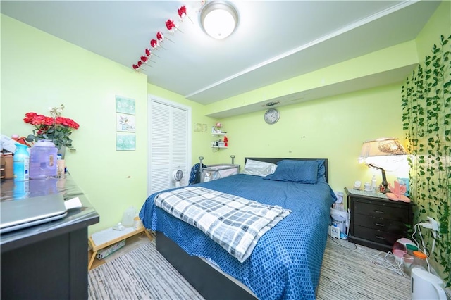 bedroom featuring a closet