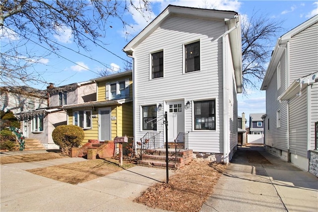 view of front of house