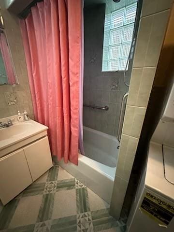 full bath with shower / bath combination with curtain and vanity