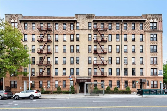 view of building exterior