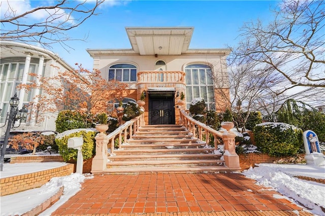 view of front of home with stucco siding