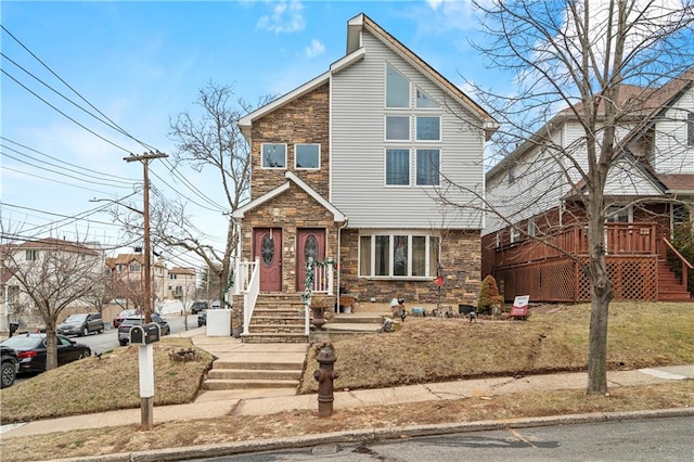 view of front of house