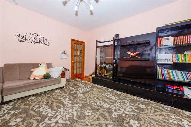 living room featuring ceiling fan