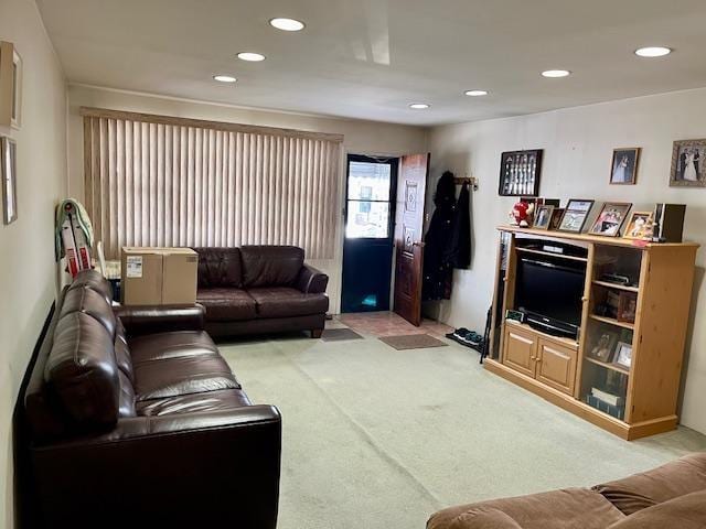 living room with carpet flooring