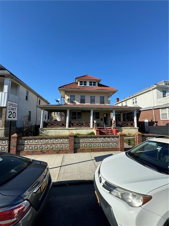 view of front of home