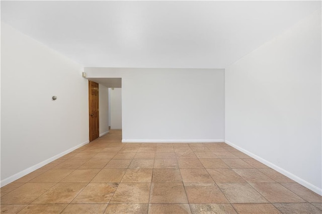 42 Narrows Rd S Unit 1, Staten Island, NY 10305 - spare room with baseboards