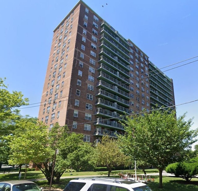 view of building exterior