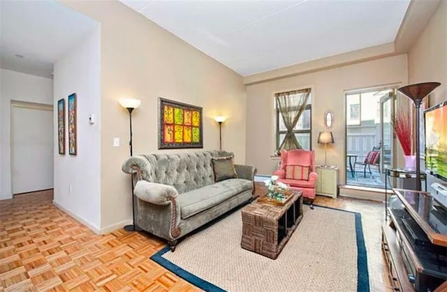 living area with baseboards