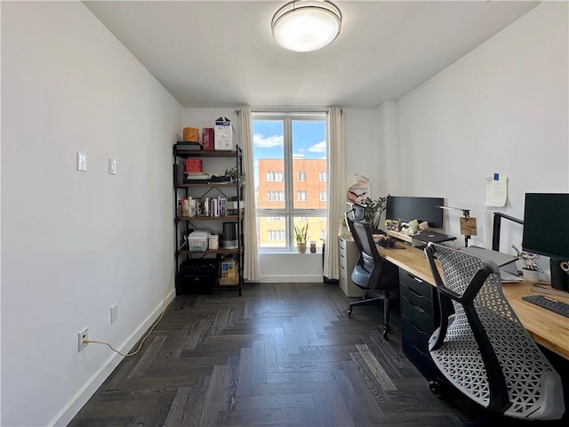 office area featuring baseboards