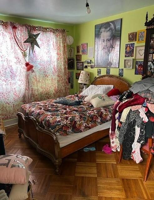 29 Veronica Pl, Brooklyn, NY 11226 - bedroom featuring baseboards