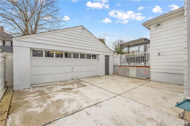 view of detached garage