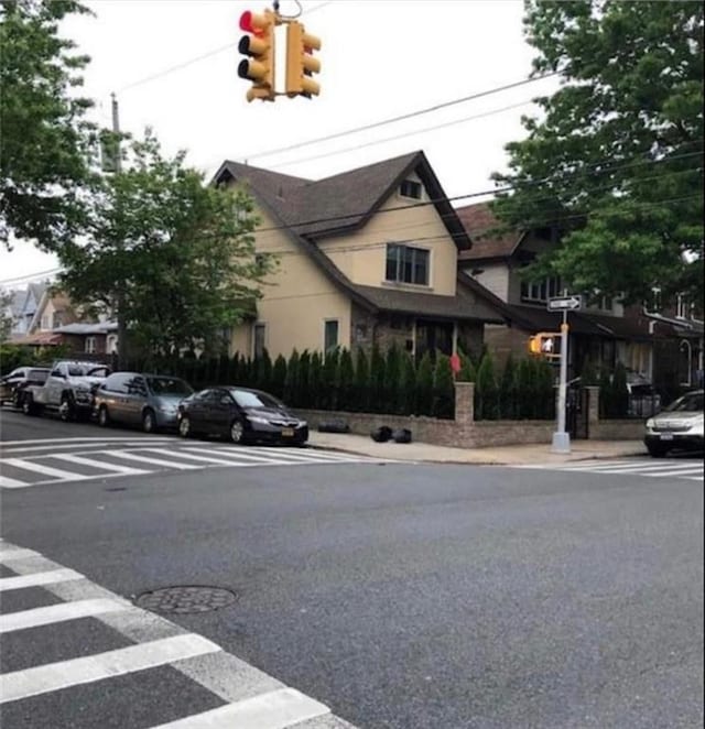 3224 L Ave, Brooklyn, NY 11210 - exterior space