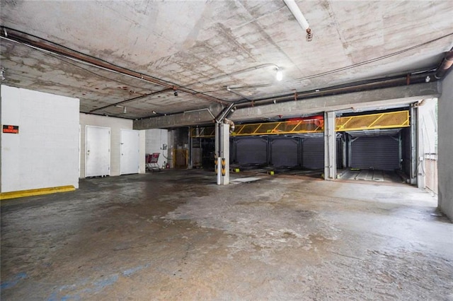 384 Neptune Ave Unit 601, Brooklyn, NY 11235 - view of garage
