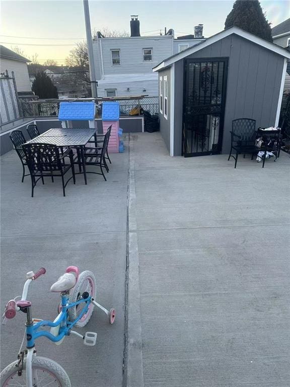 295 Clifton St, Staten Island, NY 10305 - view of patio featuring outdoor dining area