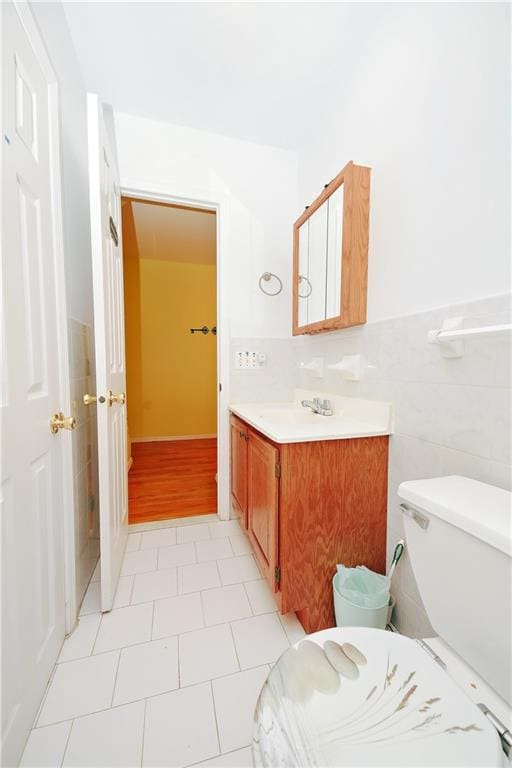 1856 E 13th St Unit 3A, Brooklyn, NY 11229 - bathroom featuring vanity, toilet, and tile walls