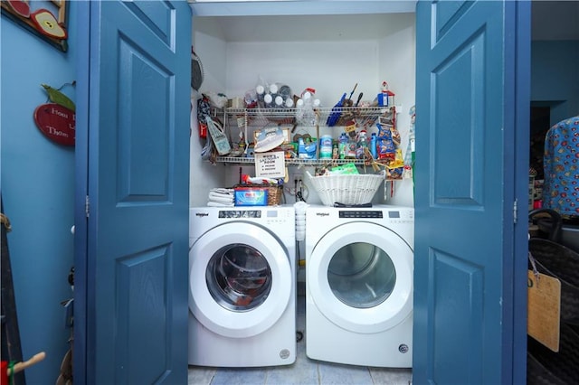 laundry area featuring laundry area and independent washer and dryer