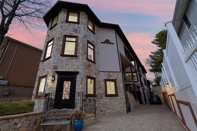 view of front of home featuring stucco siding