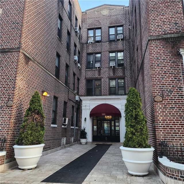 590 Parkside Ave Unit 2Be, Brooklyn, NY 11226 - view of building exterior