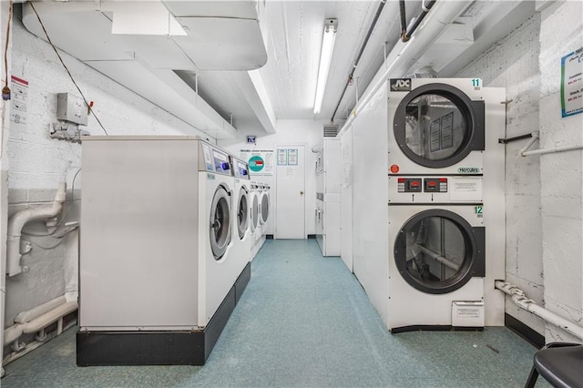 9040 Fort Hamilton Pkwy Unit 3K, Brooklyn, NY 11209 - community laundry room featuring washer and clothes dryer, stacked washing machine and dryer, and tile patterned floors