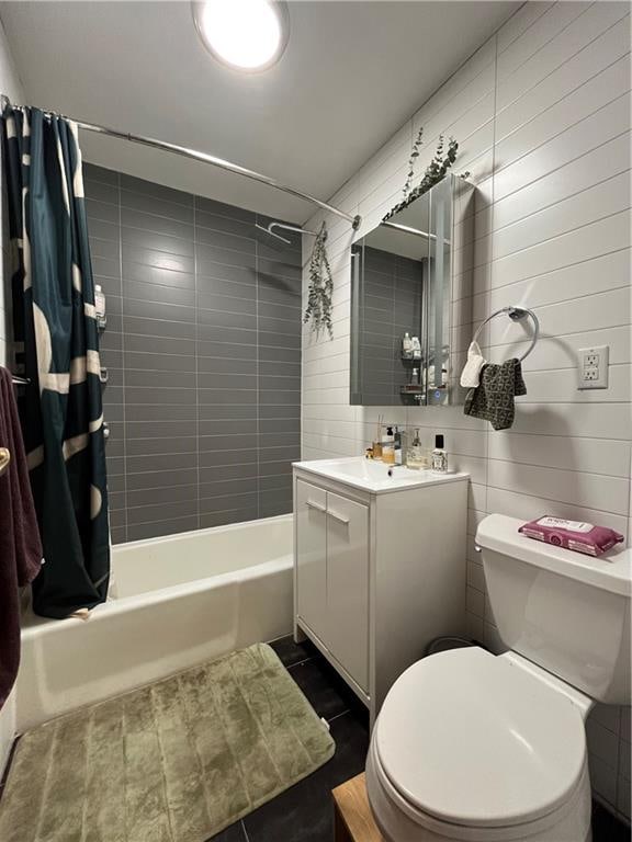 385 Douglass St Unit 3B, Brooklyn, NY 11217 - bathroom with shower / bath combo, vanity, and tile walls