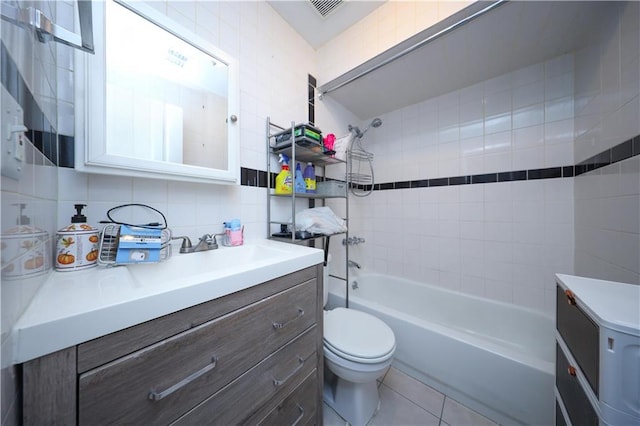 78 Darnell Ln, Staten Island, NY 10309 - full bath with washtub / shower combination, vanity, tile patterned floors, backsplash, and visible vents