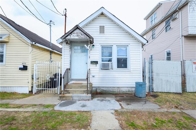 480 Midland Ave, Staten Island, NY 10306 - view of front of home