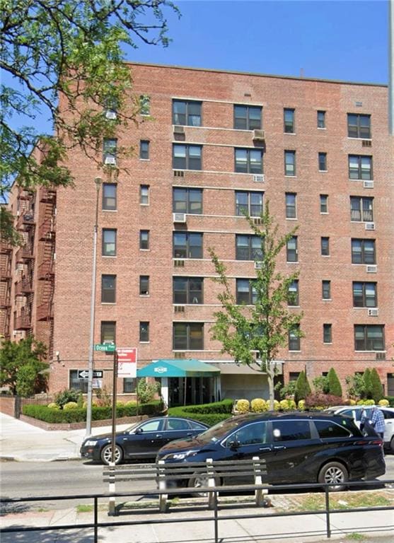2620 Ocean Pkwy Unit 4J, Brooklyn, NY 11235 - view of apartment building / complex