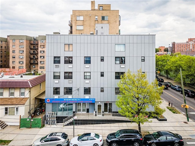 31-47 137th St Unit 4B, Brooklyn, NY 11354 - view of property with a city view