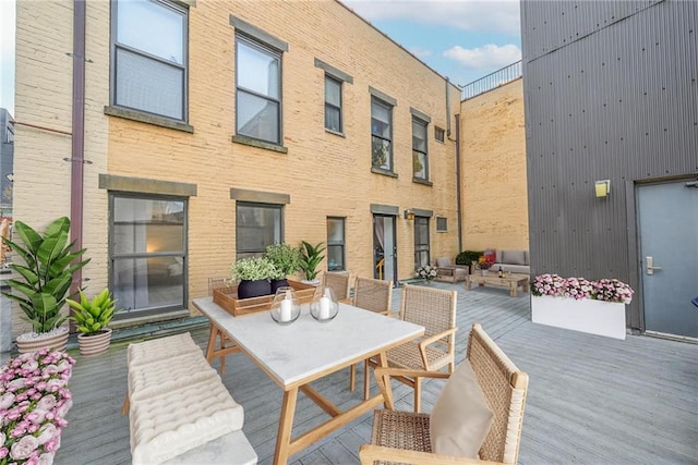 195 15th St Unit B2, Brooklyn, NY 11215 - wooden terrace with an outdoor living space
