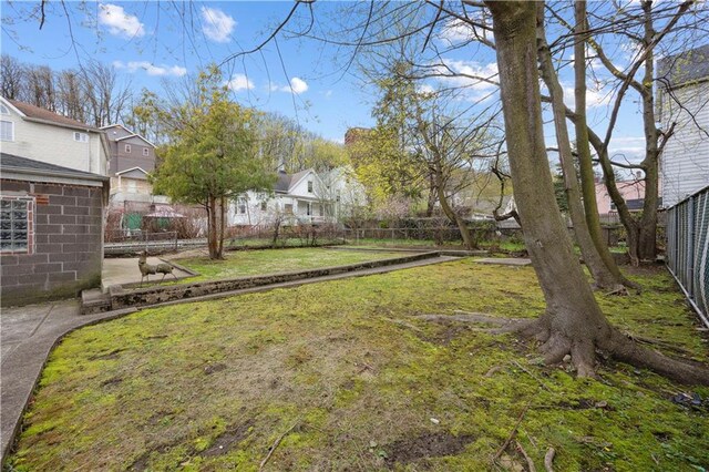 980 Van Duzer St, Staten Island, NY 10304 - view of yard with a fenced backyard and a residential view