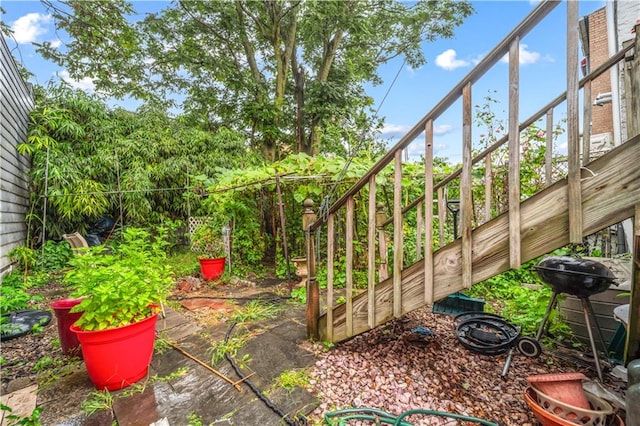 2554 W 16th St, Brooklyn, NY 11214 - view of yard featuring stairway
