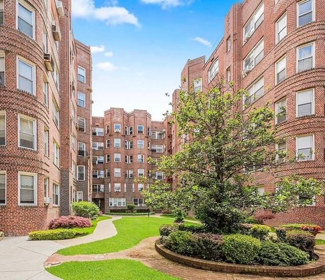 8701 Shore Rd Unit 421, Brooklyn, NY 11209 - view of property's community
