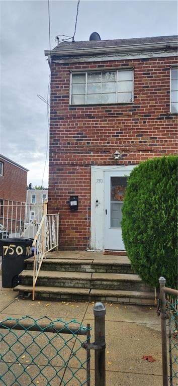 750 Warwick St, Brooklyn, NY 11207 - view of front of property featuring brick siding
