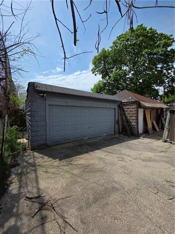 1462 E 92nd St, Brooklyn, NY 11236 - view of detached garage