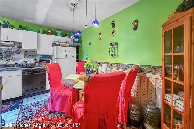 dining room featuring tile patterned floors