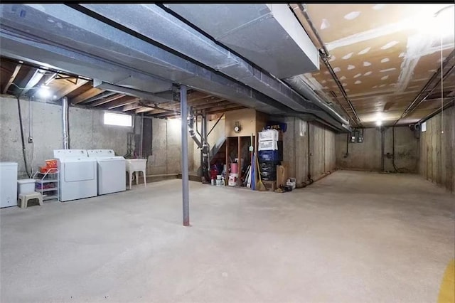 32 Dickie Ave, Staten Island, NY 10314 - below grade area with separate washer and dryer and a sink