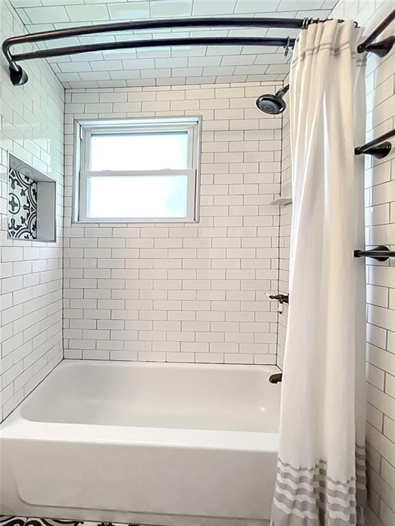 333 Lafayette Ave, Staten Island, NY 10301 - bathroom featuring shower / bath combo