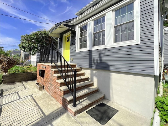 333 Lafayette Ave, Staten Island, NY 10301 - view of exterior entry
